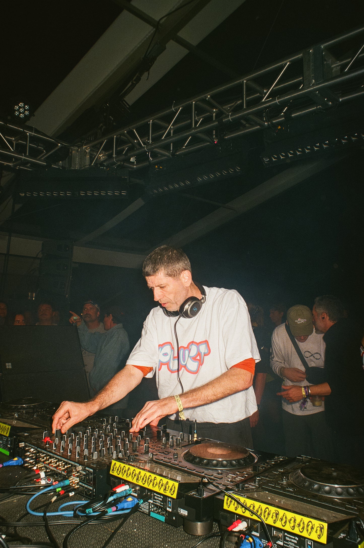 (Limited Time Presale) PLURT Short Sleeve - White